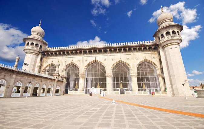 Mecca Masjid, Hyderabad: Timings, Entry Fee, and More – A Complete Guide