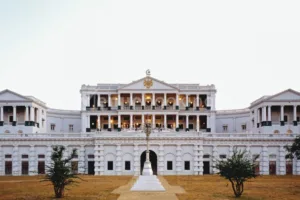Taj Falaknuma Palace Hyderabad: A Majestic Retreat in the City of Nizams