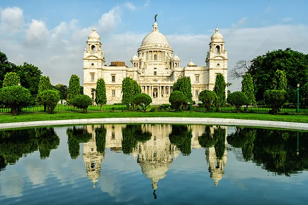 Victoria Memorial Kolkata Timings, History, Entry Fee, and Information